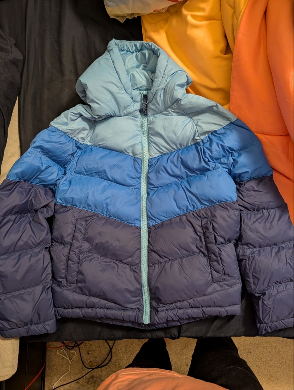 32 Degrees Kids Colorblock Puffer Jacket - Light Blue, Blue & Navy - S
